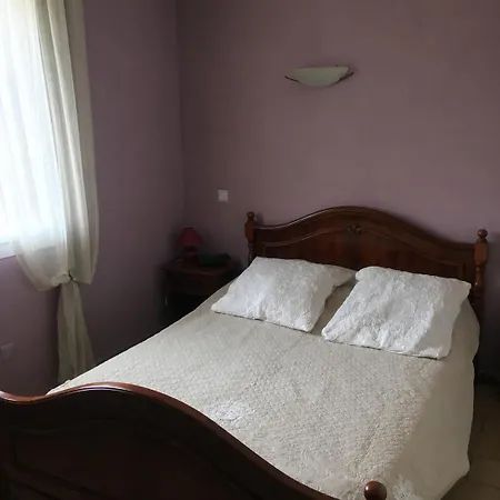 Villa Superbe Meublee T4 Climatisee Avec Piscine *