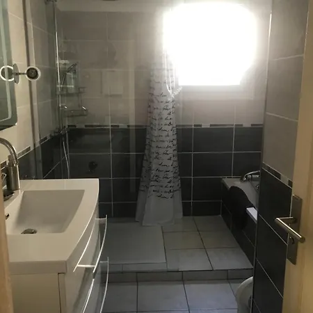 Superbe Meublee T4 Climatisee Avec Piscine Villa